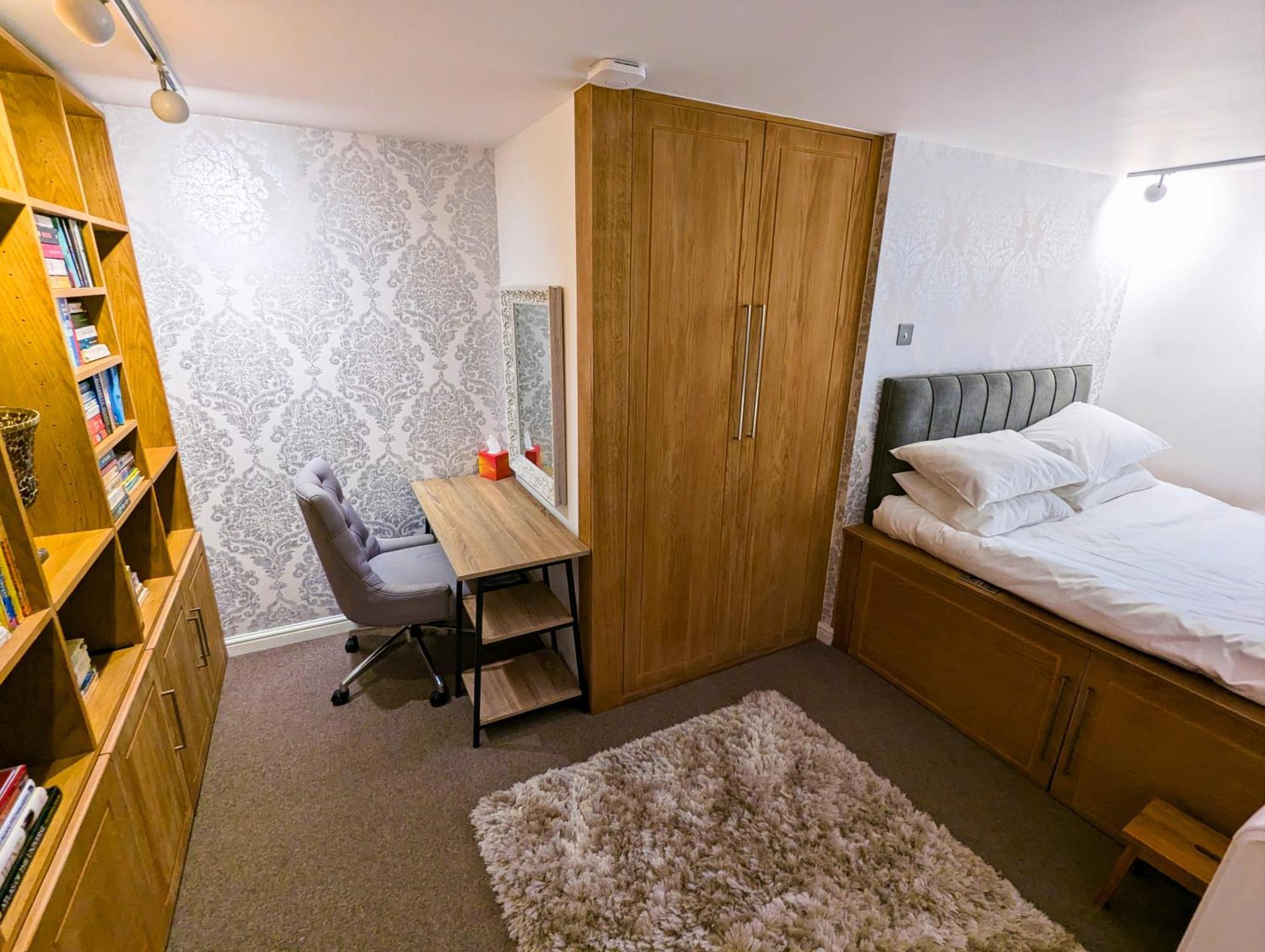Modern 1 Bedroom Apartment In Kensington Лондон Екстериор снимка
